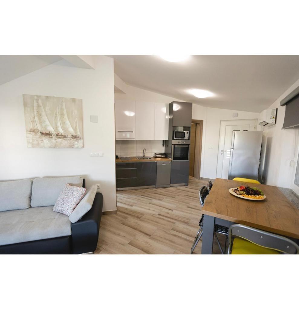Jedro Apartment *